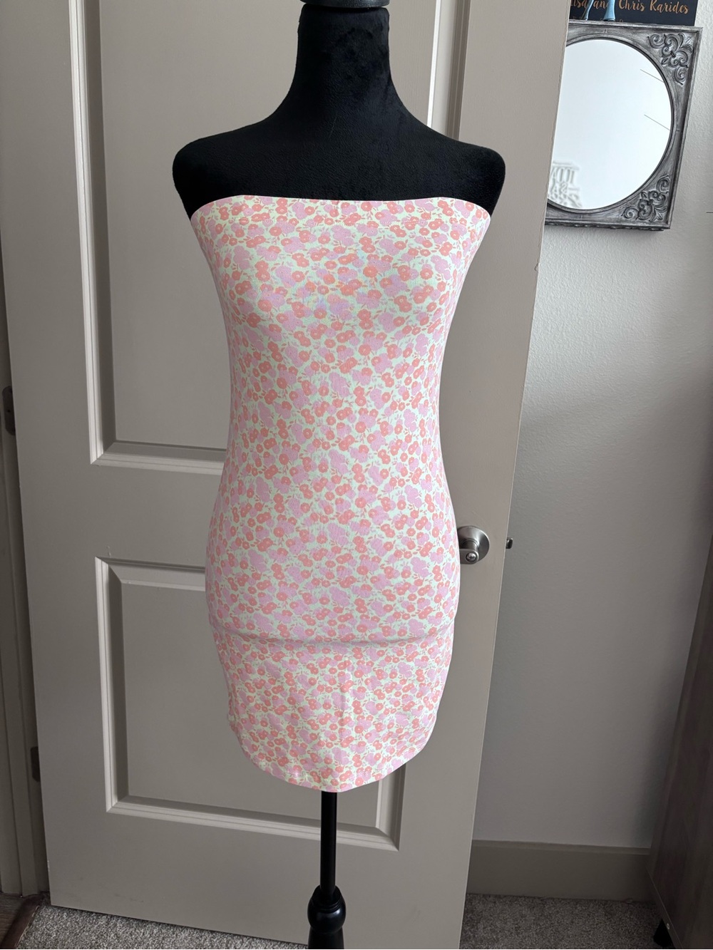 Sleeveless dress floral